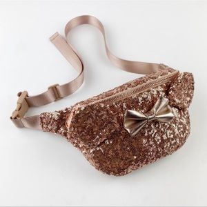 Disney Loungefly Minnie Rose Gold Sequin Fanny Pack EUC